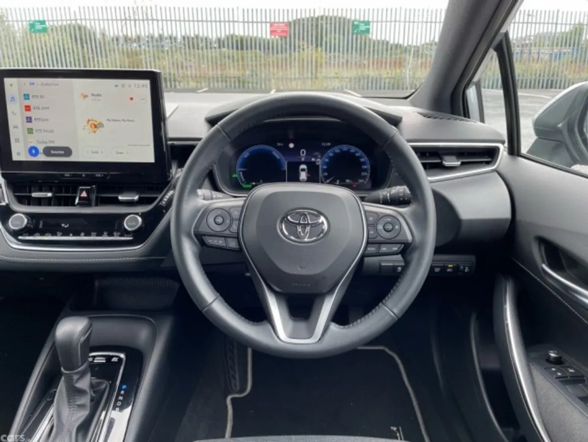 Toyota Corolla Hatchback, Petrol Hybrid, 2024, Silver