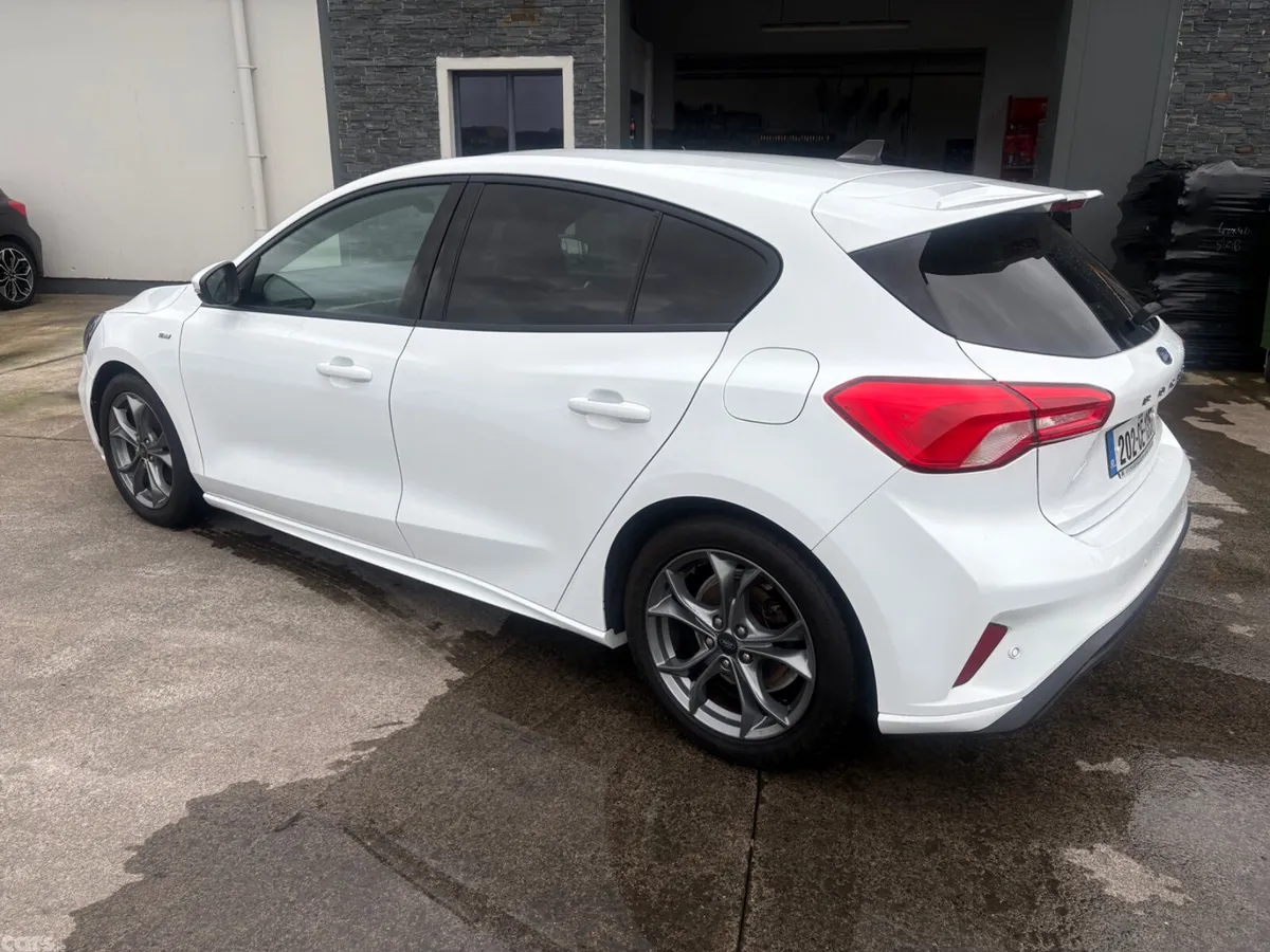Ford Focus Hatchback, Diesel, 2020, White