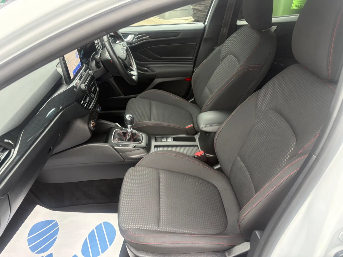 Ford Focus Hatchback, Diesel, 2020, White