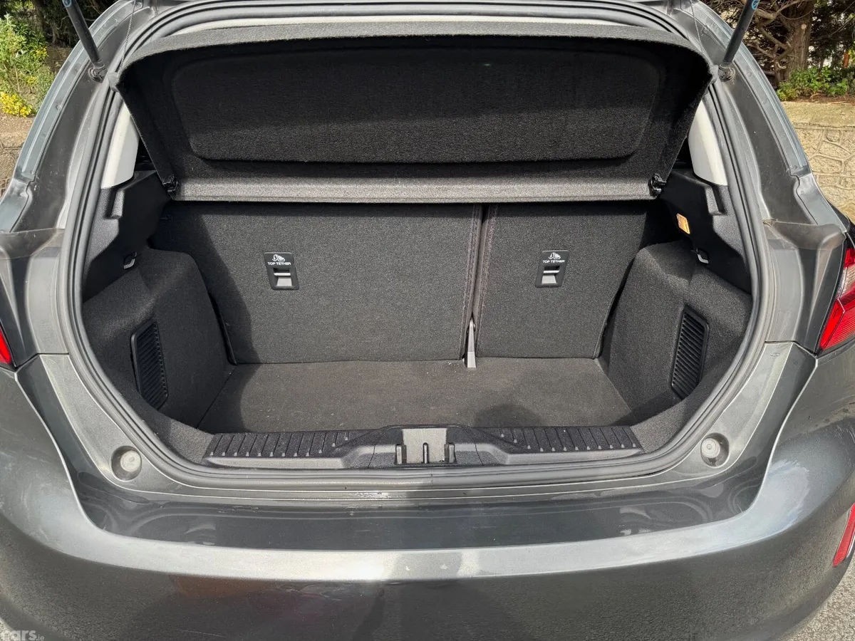 Ford Fiesta Hatchback, Petrol, 2022, Grey