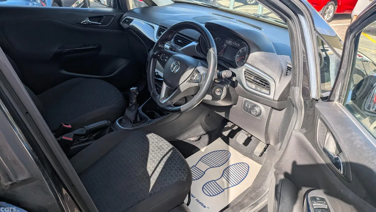 Opel Corsa Hatchback, Petrol, 2015, Black