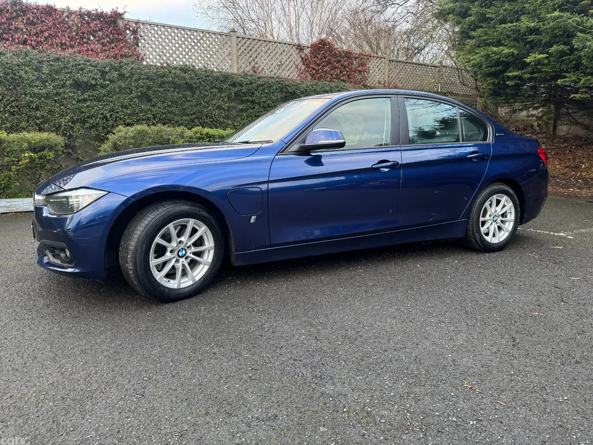 BMW 3-Series Saloon, Petrol Plug-in Hybrid, 2017, Blue