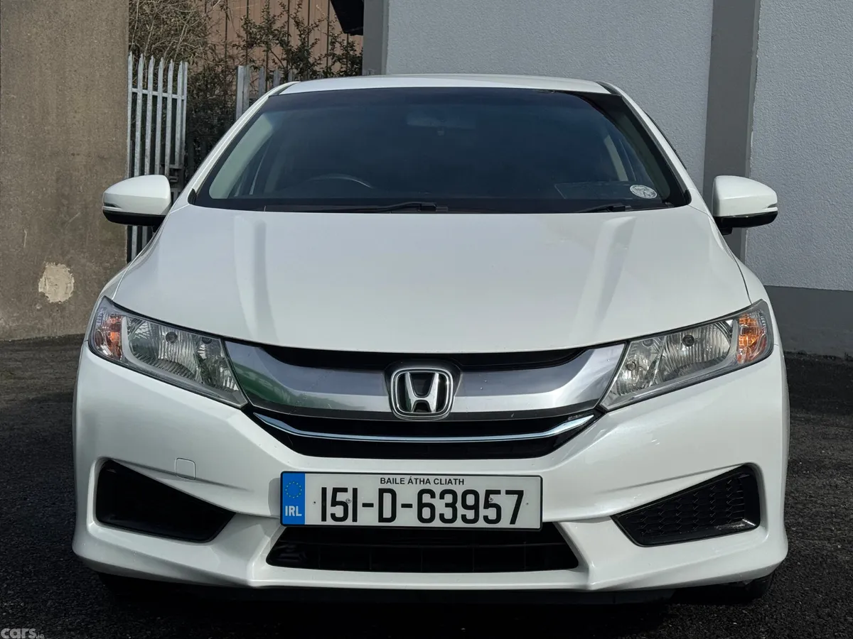 Honda Grace Saloon, Petrol Hybrid, 2015, White