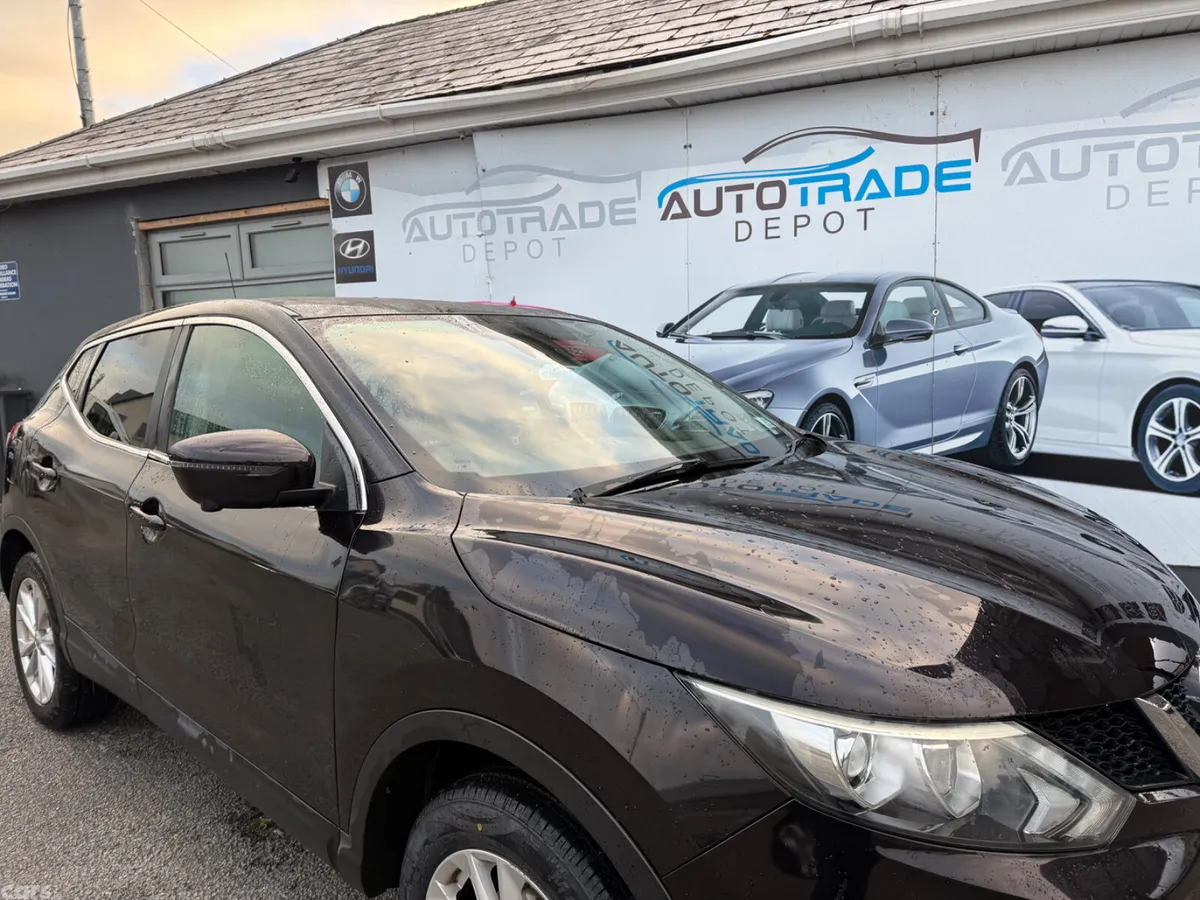 Nissan Qashqai Hatchback, Diesel, 2016, Black