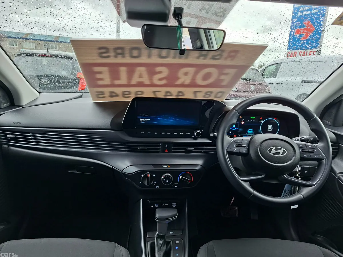 Hyundai i20 Hatchback, Petrol, 2025, White