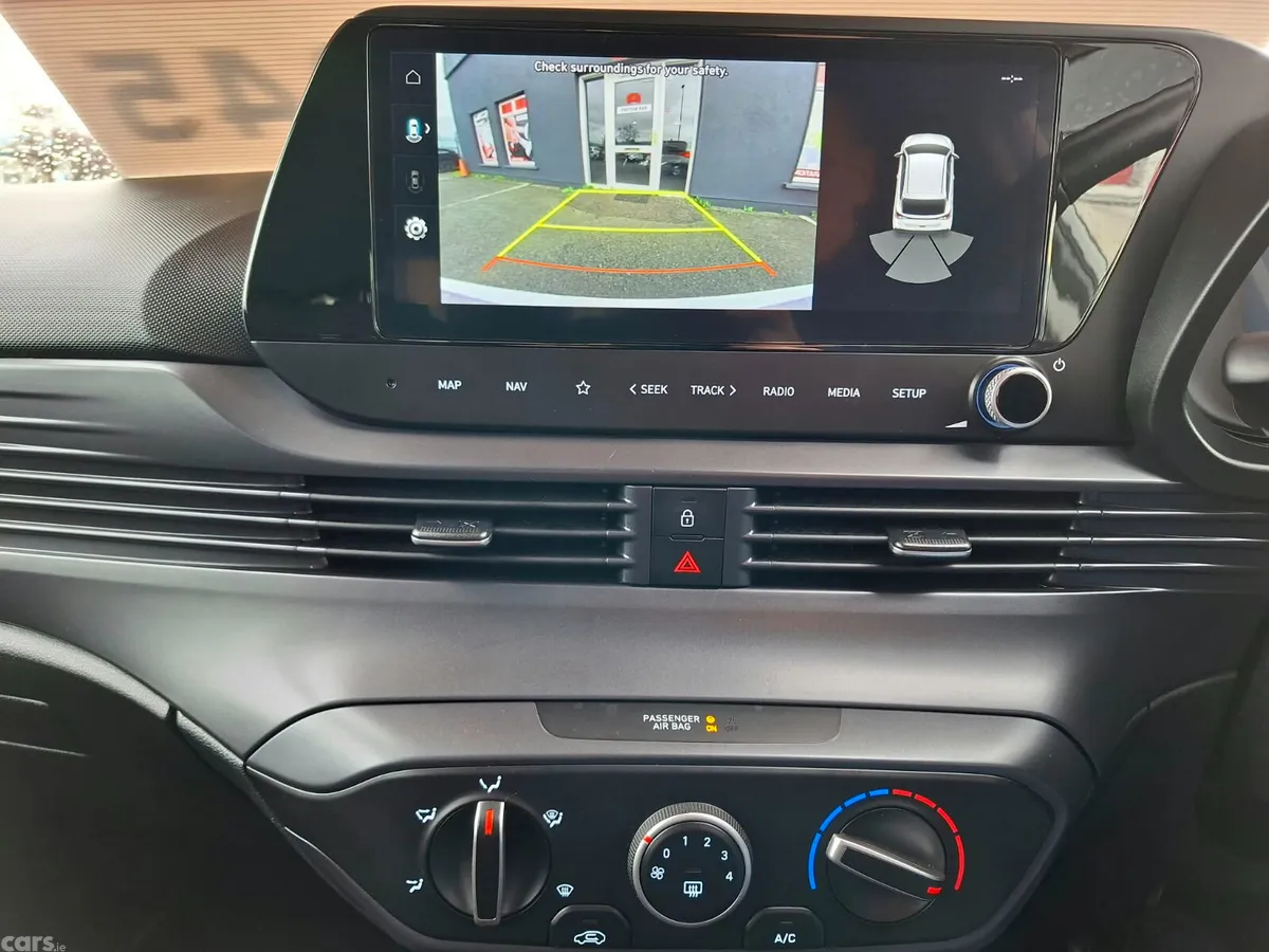 Hyundai i20 Hatchback, Petrol, 2025, White