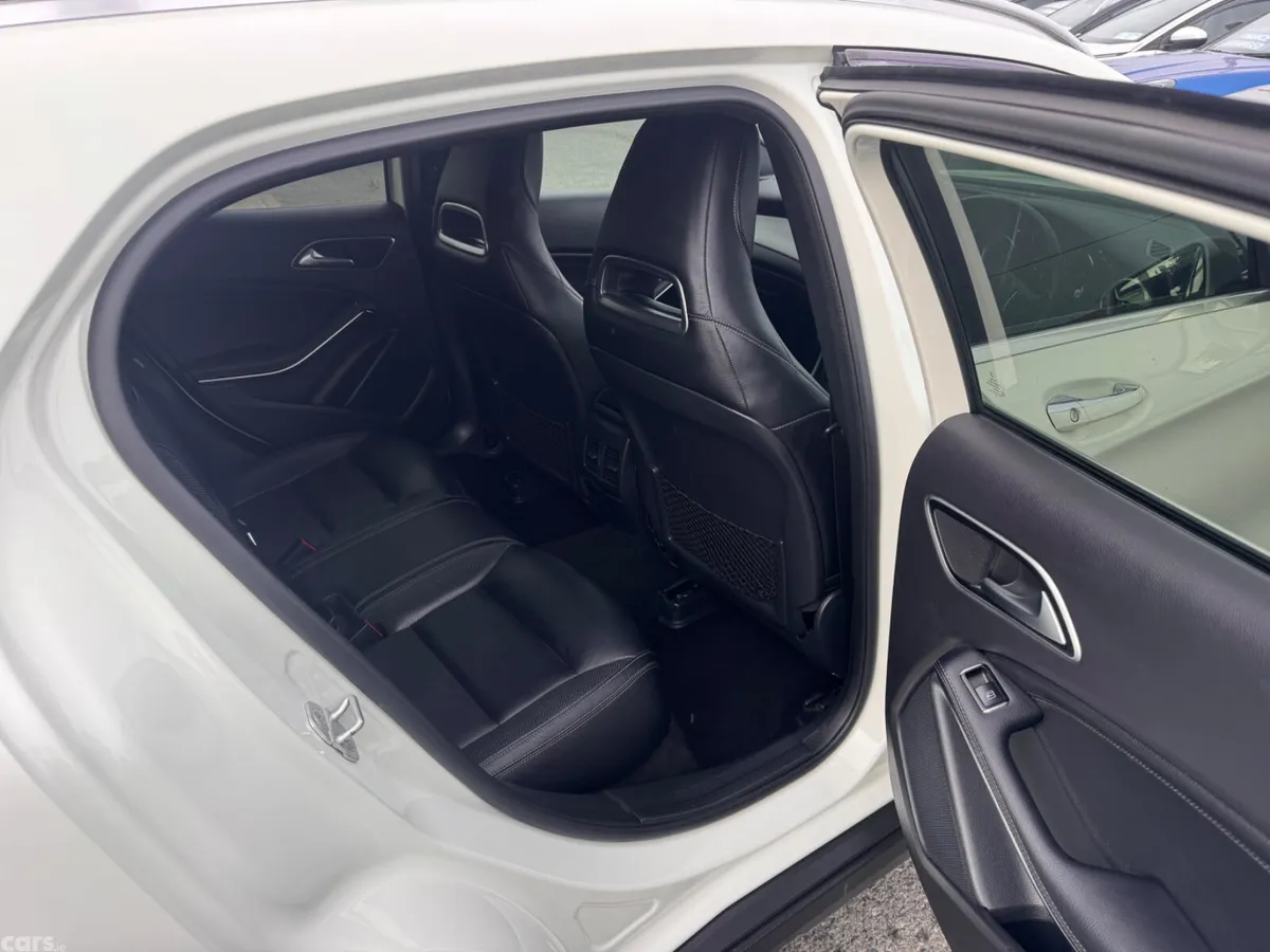 Mercedes-Benz GLA SUV, Petrol, 2016, White