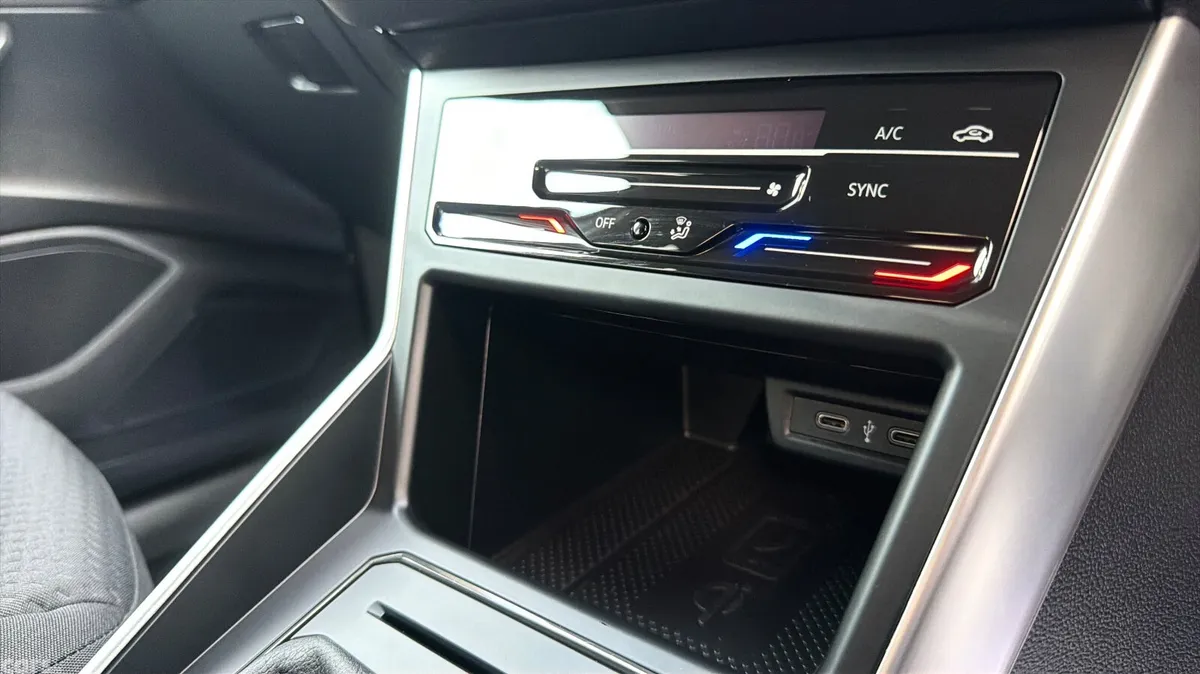 Volkswagen Polo Hatchback, Petrol, 2022, White