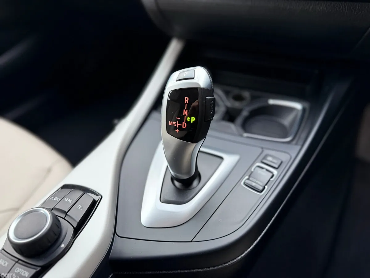 BMW 1-Series Hatchback, Diesel, 2015, White
