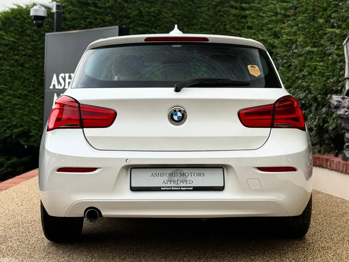 BMW 1-Series Hatchback, Diesel, 2015, White