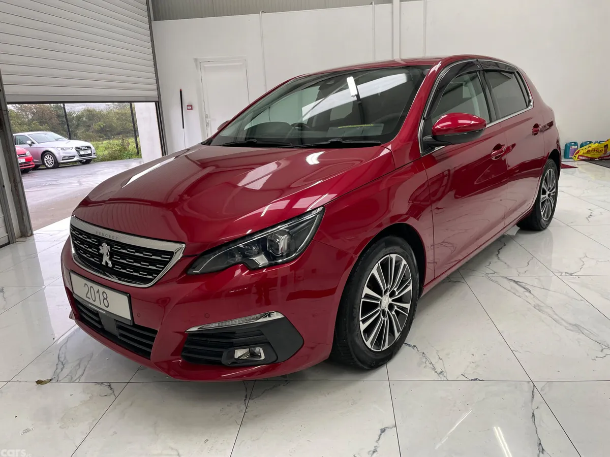 Peugeot 308 Hatchback, Diesel, 2018, Red