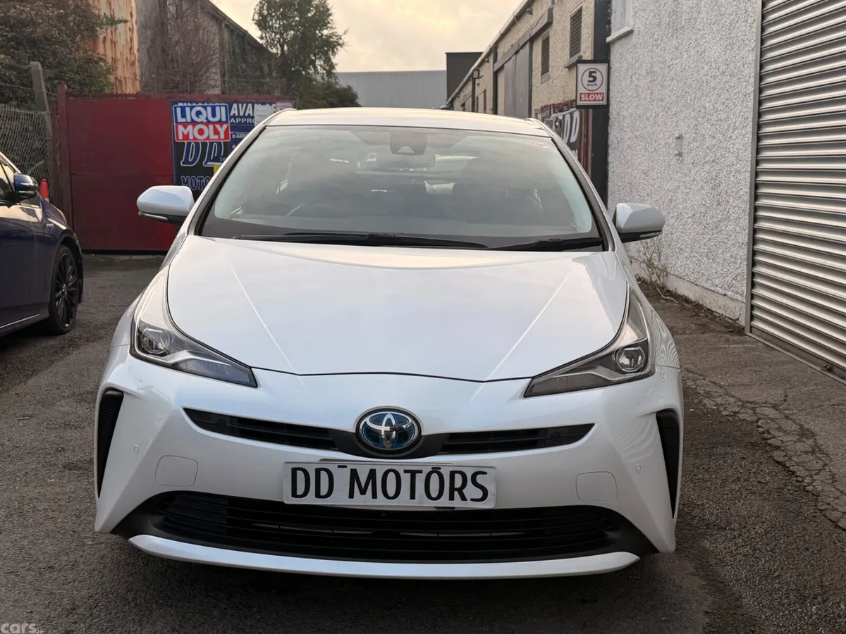 Toyota Prius Hatchback, Petrol Hybrid, 2022, White