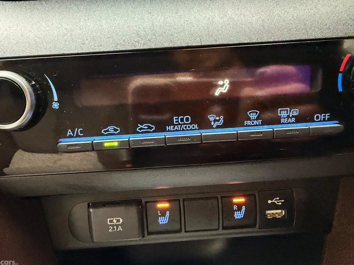 Toyota Yaris Cross SUV, Petrol Hybrid, 2021, Black