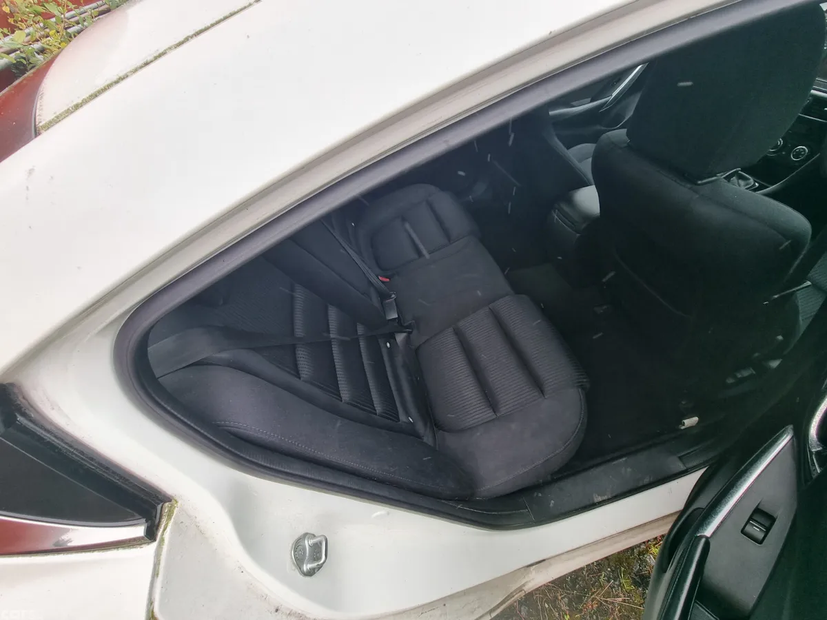 Mazda Mazda6 Saloon, Diesel, 2015, White