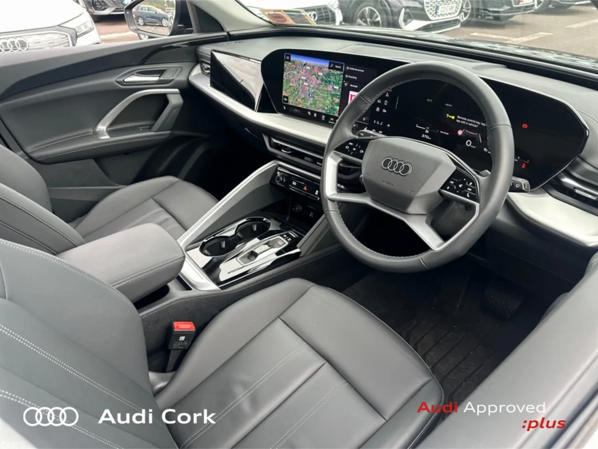 Audi Q5 Hatchback, Diesel, 2025, 