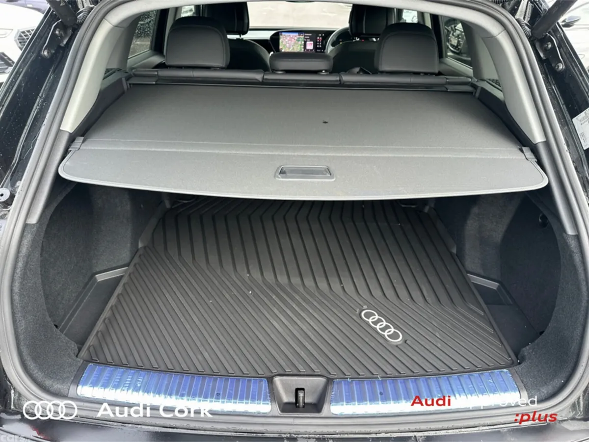 Audi Q5 Hatchback, Diesel, 2025, 
