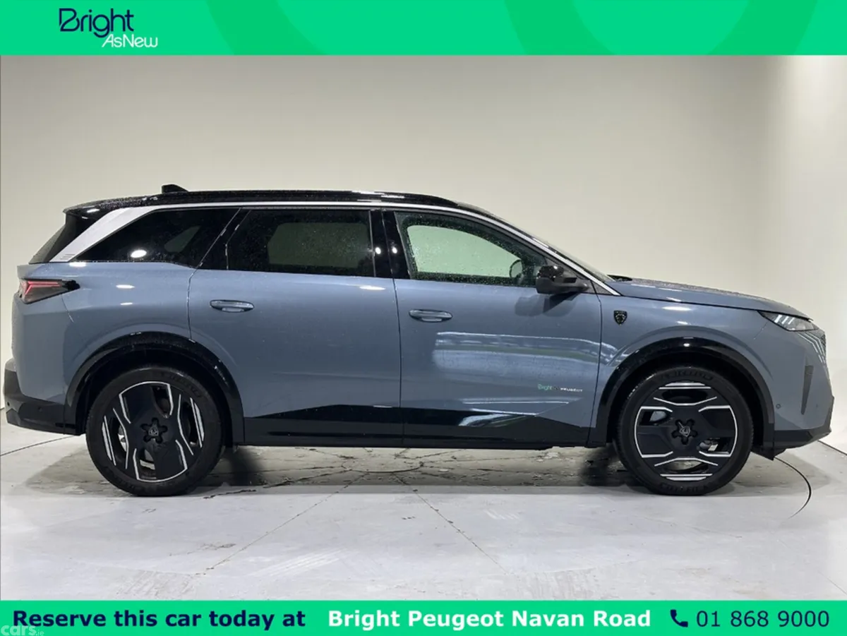 Peugeot 5008 SUV, Electric, 2026, Blue