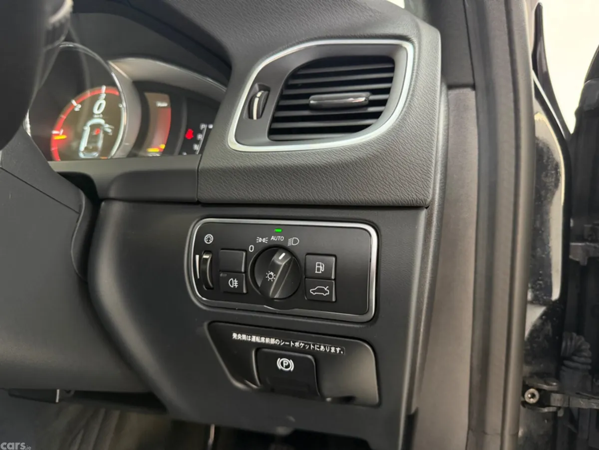 Volvo V60 Estate, Diesel, 2017, Black