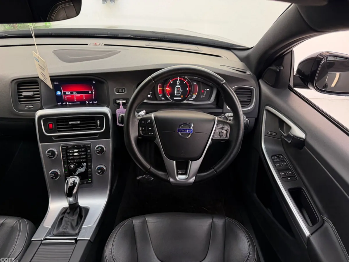 Volvo V60 Estate, Diesel, 2017, Black