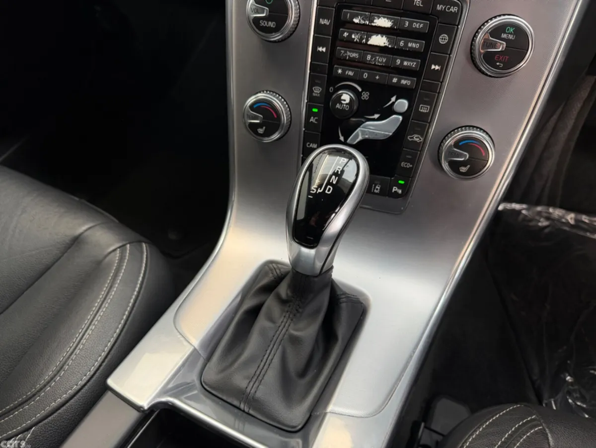 Volvo V60 Estate, Diesel, 2017, Black