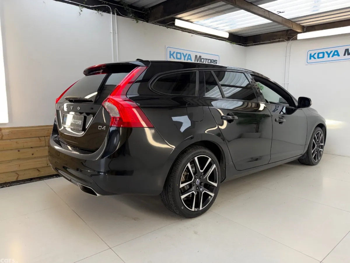 Volvo V60 Estate, Diesel, 2017, Black