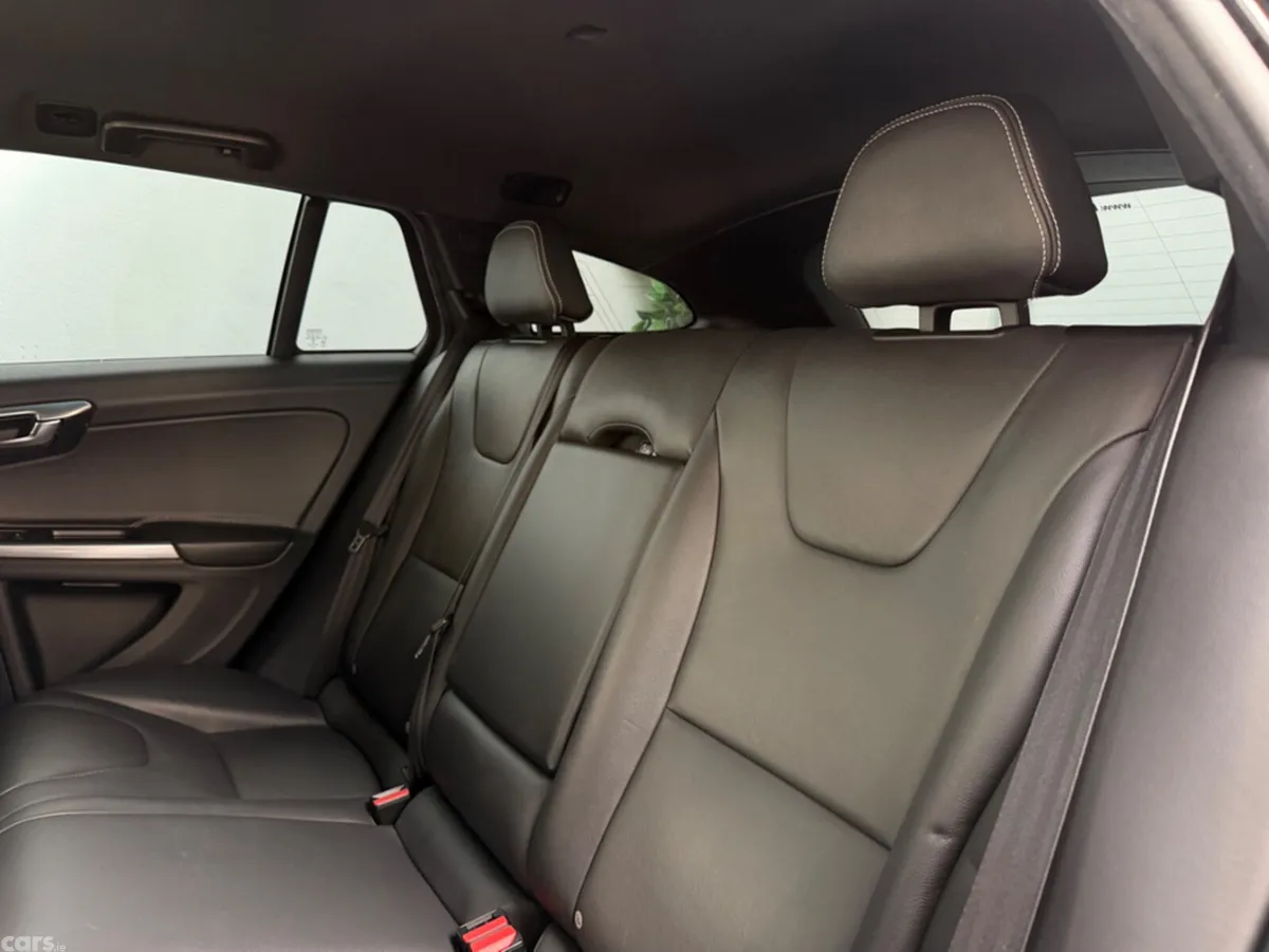 Volvo V60 Estate, Diesel, 2017, Black