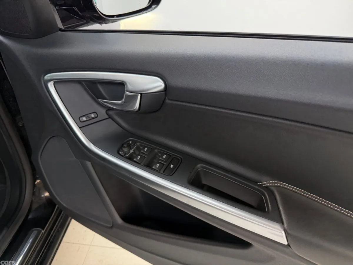 Volvo V60 Estate, Diesel, 2017, Black