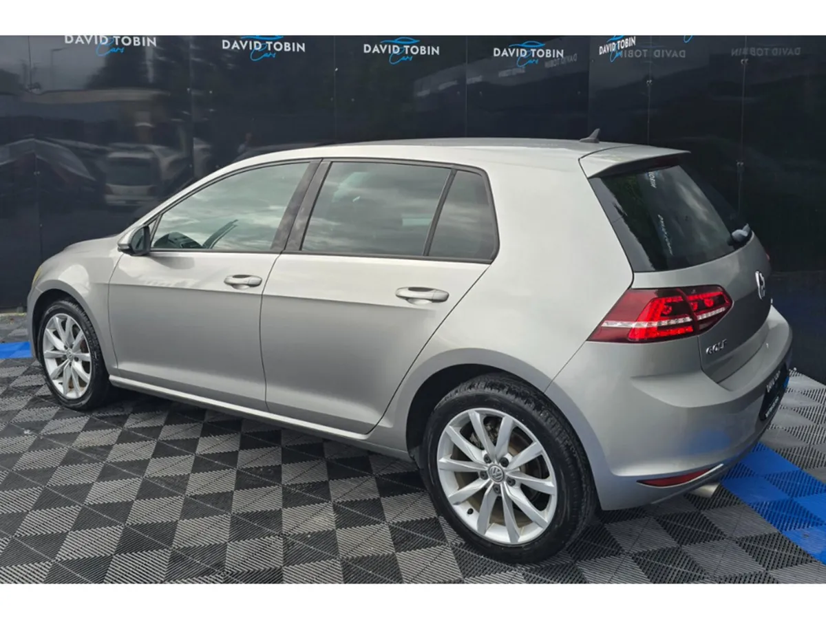 Volkswagen Golf Hatchback, Petrol, 2017, Grey