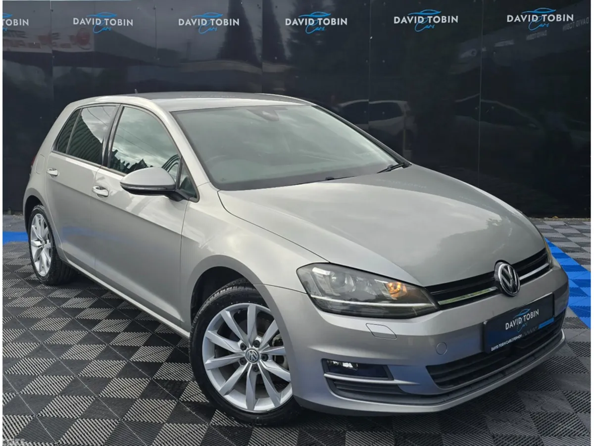 Volkswagen Golf Hatchback, Petrol, 2017, Grey