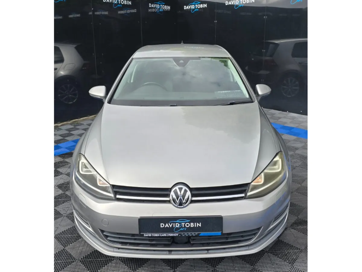 Volkswagen Golf Hatchback, Petrol, 2017, Grey