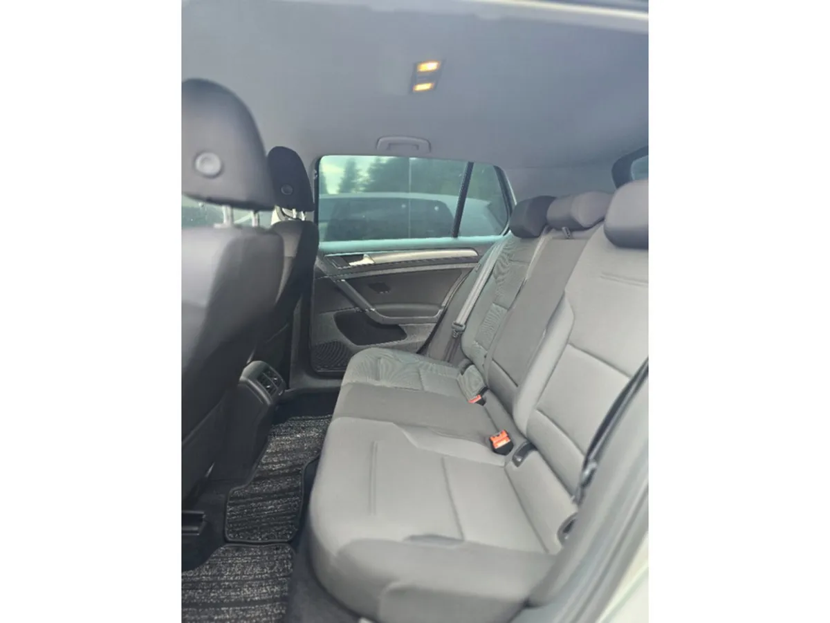 Volkswagen Golf Hatchback, Petrol, 2017, Grey