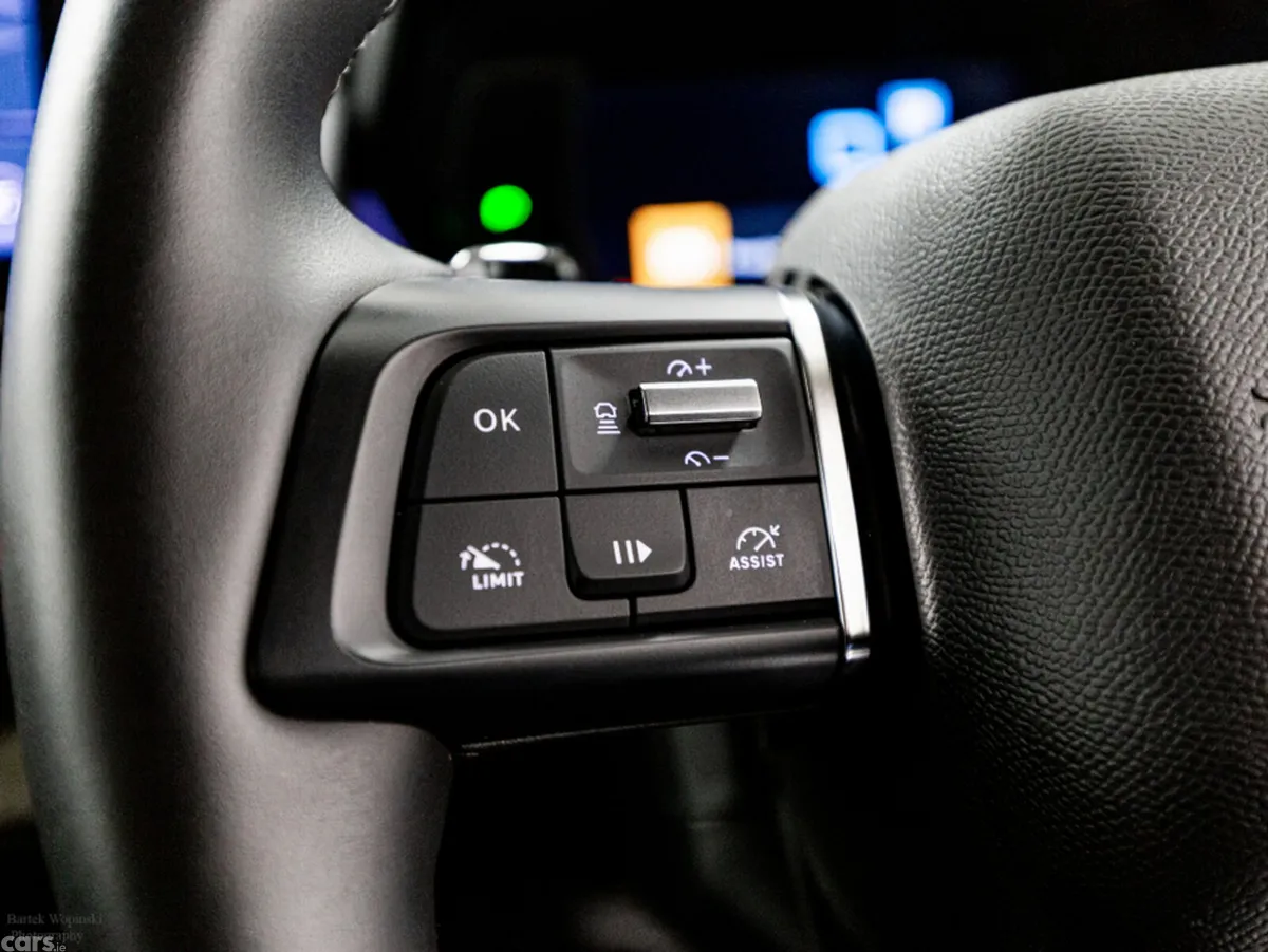 Citroen C5 X Estate, Petrol Plug-in Hybrid, 2025, Grey