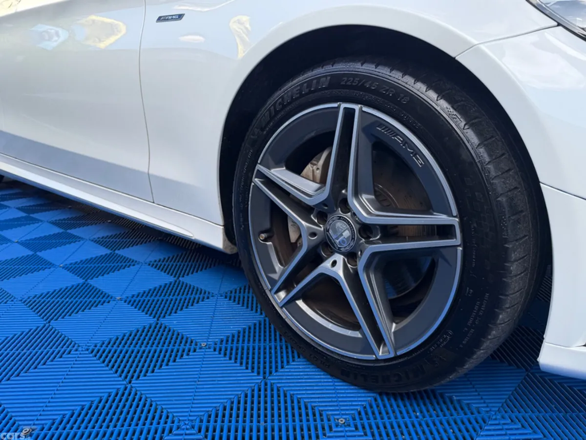 Mercedes-Benz C-Class Estate, Diesel, 2018, White