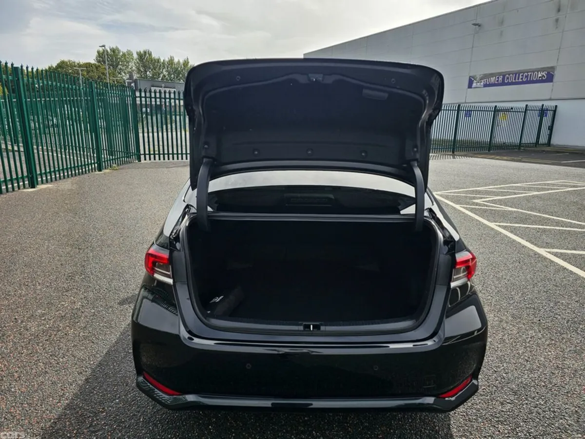 Toyota Corolla Saloon, Petrol Hybrid, 2022, Black