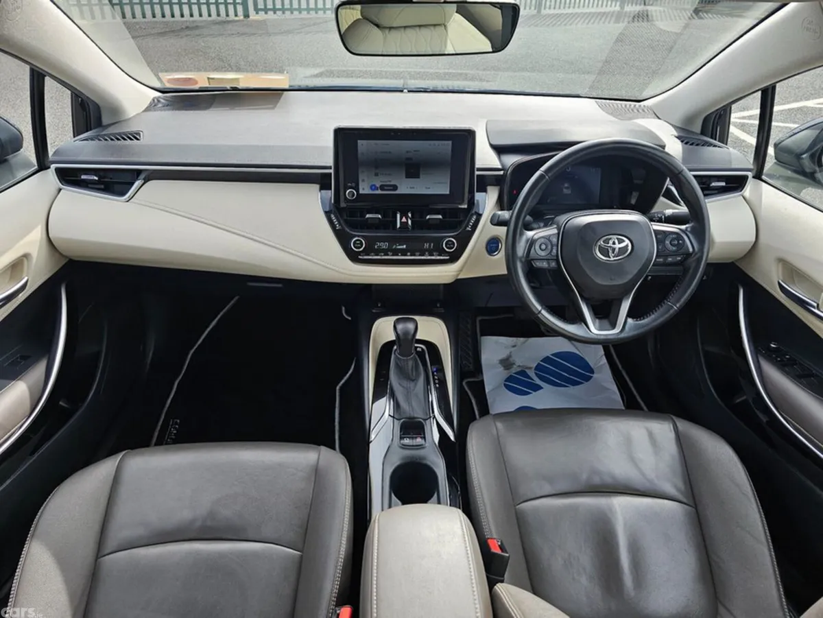 Toyota Corolla Saloon, Petrol Hybrid, 2022, Black