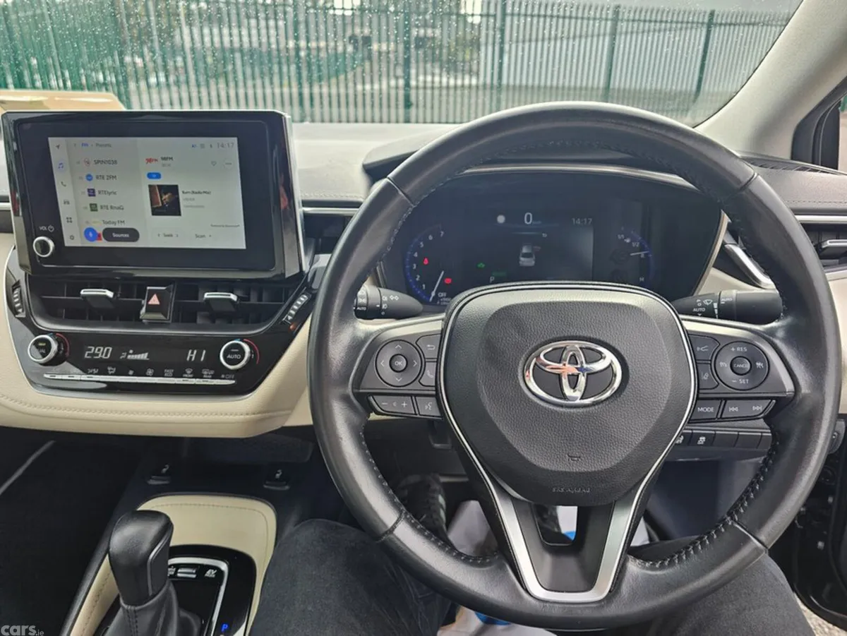 Toyota Corolla Saloon, Petrol Hybrid, 2022, Black