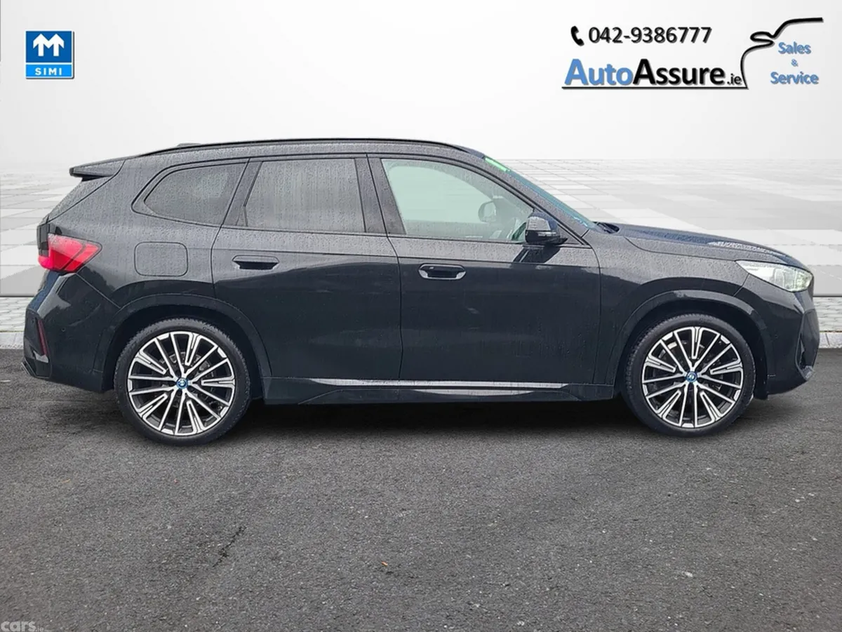 BMW iX1 Estate, Electric, 2023, Black