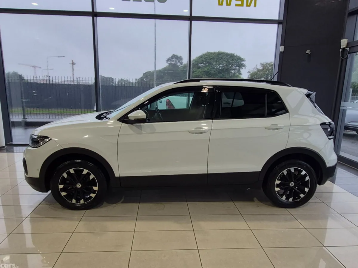 Volkswagen T-Cross SUV, Petrol, 2020, White