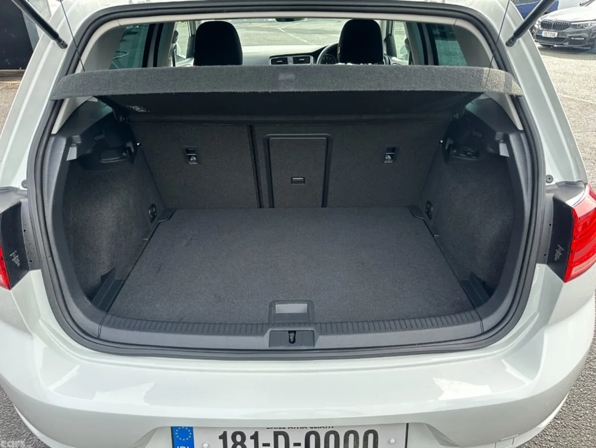 Volkswagen Golf Hatchback, Petrol, 2018, White