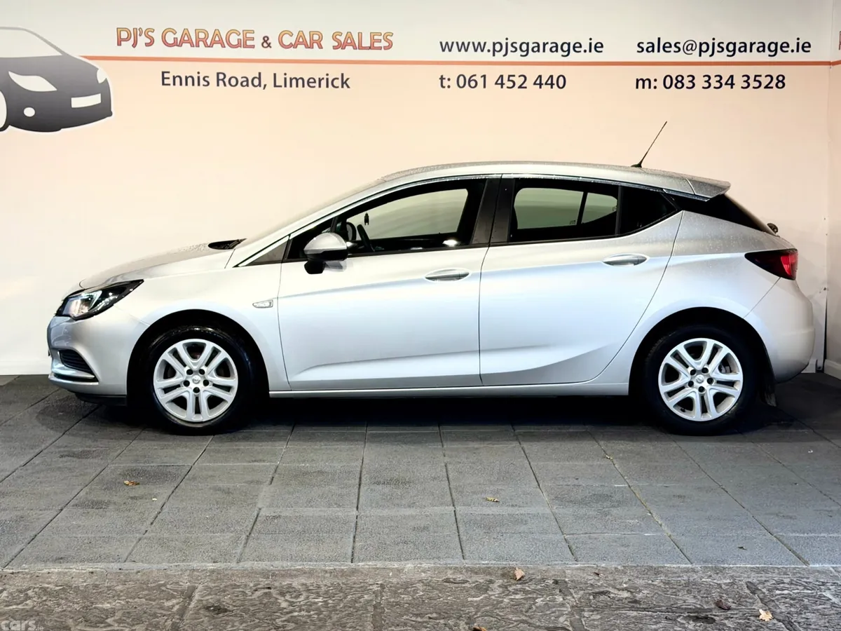 Opel Astra Hatchback, Petrol, 2017, Grey