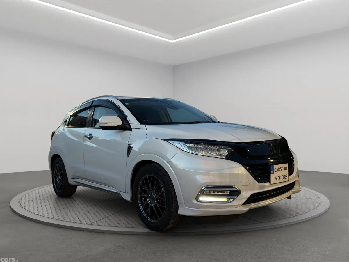 Honda Vezel Hatchback, Petrol Hybrid, 2019, White