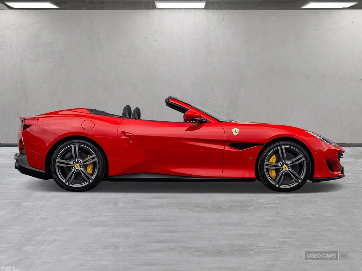Ferrari Portofino , Petrol, 2019, Red
