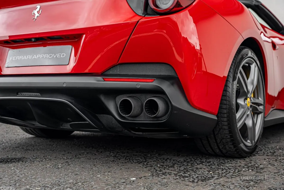 Ferrari Portofino , Petrol, 2019, Red
