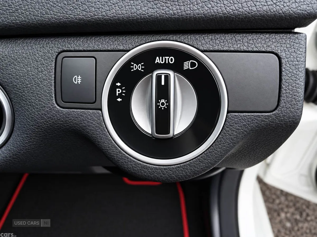 Mercedes-Benz C-Class , Petrol, 2014, White