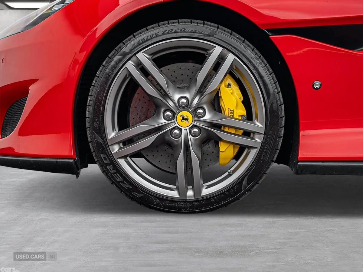 Ferrari Portofino , Petrol, 2019, Red