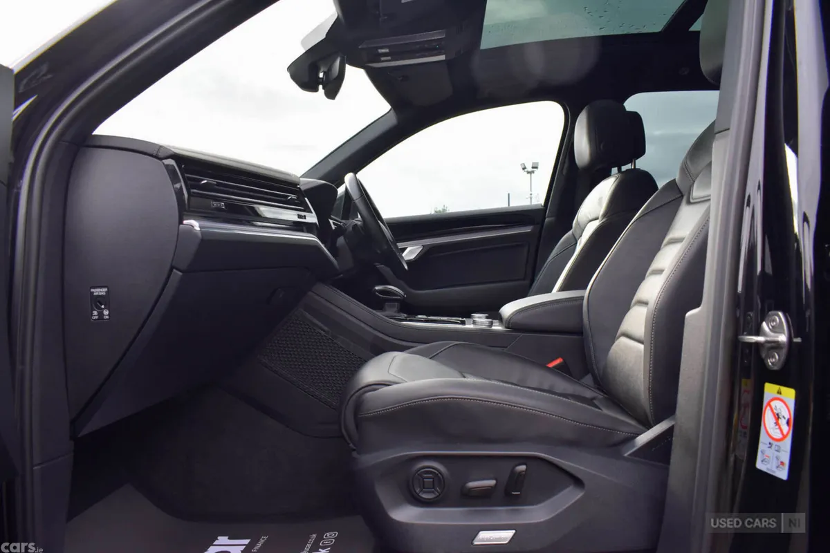 Volkswagen Touareg SUV, Diesel, 2023, Black