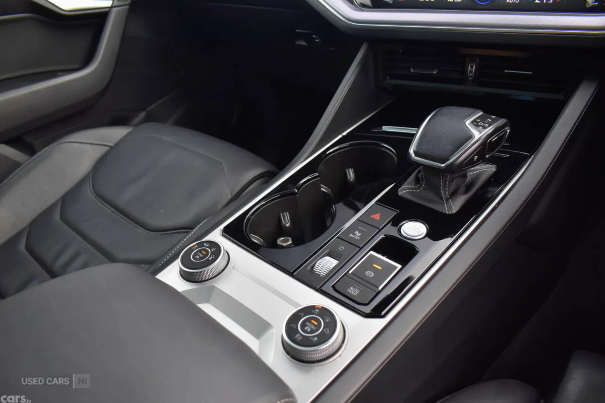Volkswagen Touareg SUV, Diesel, 2023, Black