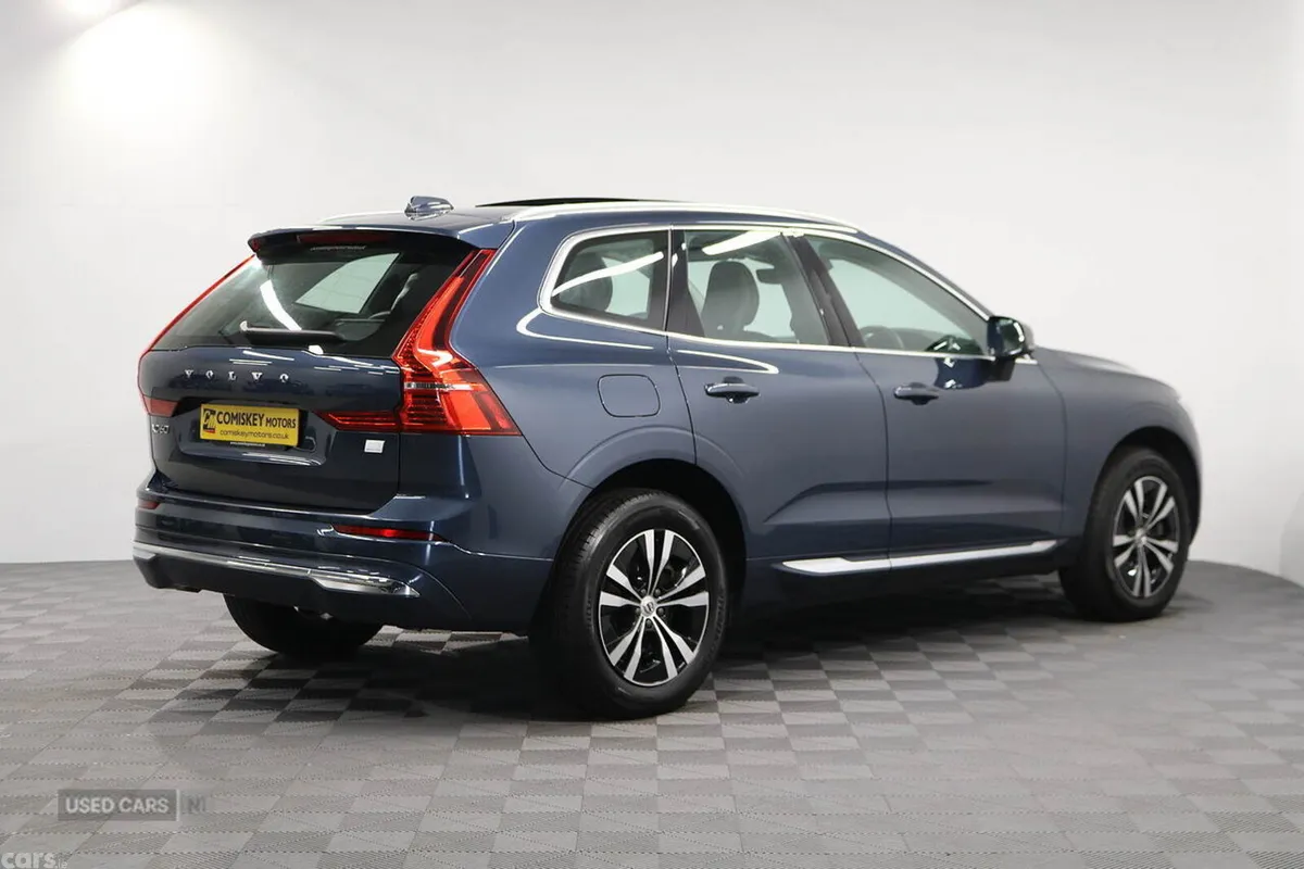 Volvo XC60 SUV, Petrol Hybrid, 2022, Blue