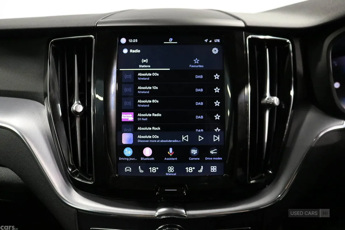 Volvo XC60 SUV, Petrol Hybrid, 2022, Blue