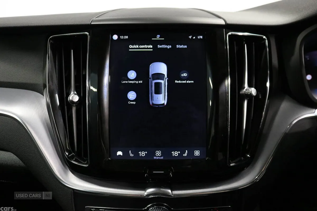 Volvo XC60 SUV, Petrol Hybrid, 2022, Blue
